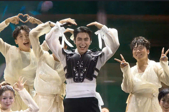 "Cùng ngày mai tỏa sáng" – Đêm nghệ thuật lan tỏa khát vọng về một cộng đồng không ma túy