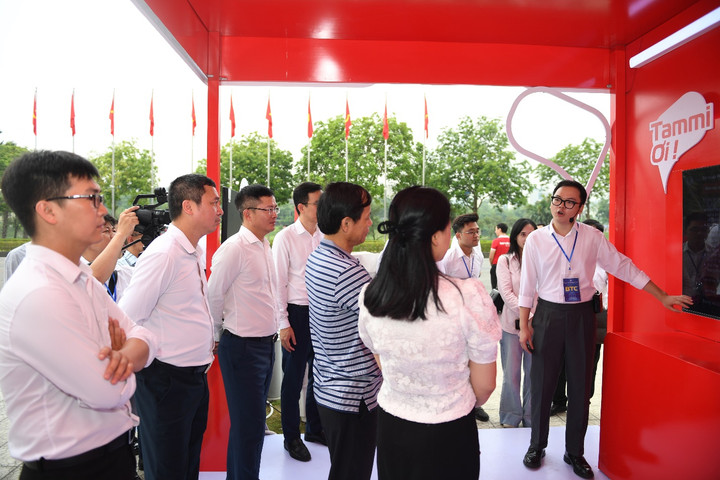 Viettel giới thiệu mô hình chuyển đổi số địa phương toàn diện đầu tiên được triển khai tại Hà Nội