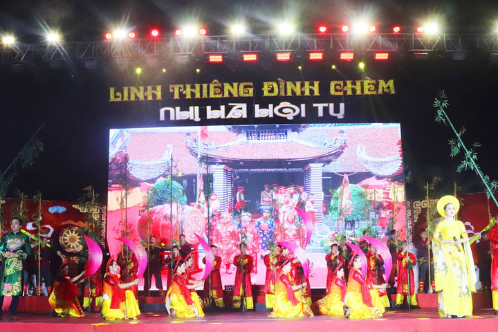 Phường Đông Ngạc: Linh thiêng đình Chèm - Nhị Hà hội tụ