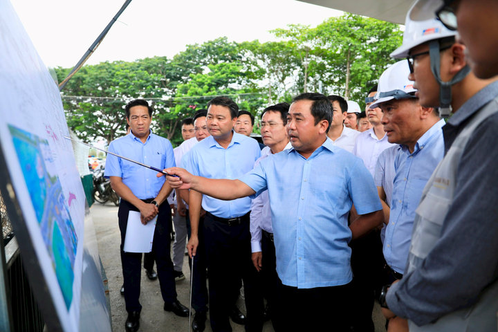 Bí thư Thành ủy Hà Nội Trần Đức Thắng: Kịp thời kiểm tra, xử lý trách nhiệm tập thể, cá nhân làm ảnh hưởng tiến độ các dự án