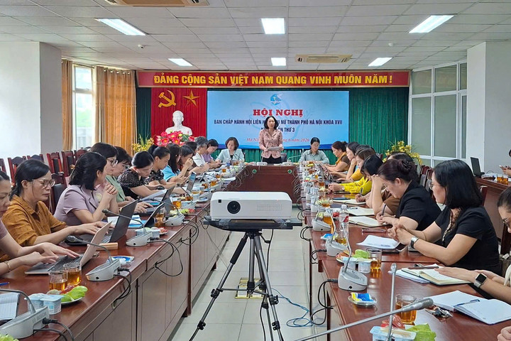 Ban Chấp hành Hội LHPN thành phố Hà Nội khóa XVII tổ chức kỳ họp lần thứ 3