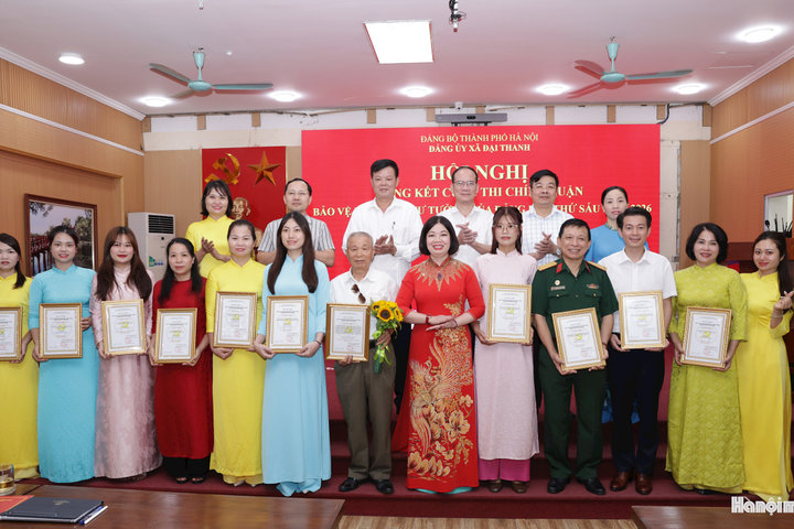 Xã Đại Thanh trao giải cuộc thi chính luận bảo vệ nền tảng tư tưởng của Đảng