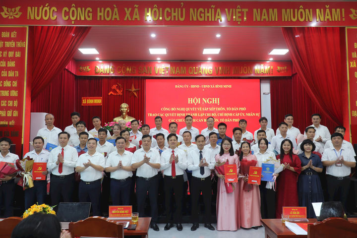 Xã Bình Minh công bố quyết định thành lập 17 thôn, tổ dân phố sau sắp xếp