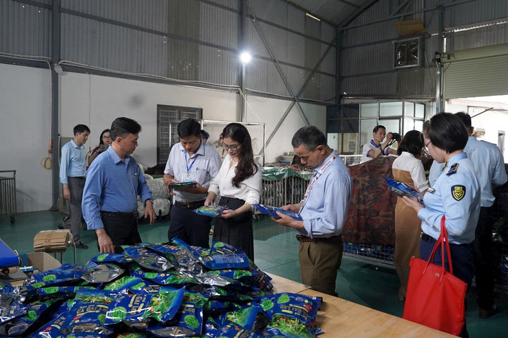Gỡ “điểm nghẽn” an toàn thực phẩm từ nguồn gốc đến quản lý chợ đầu mối