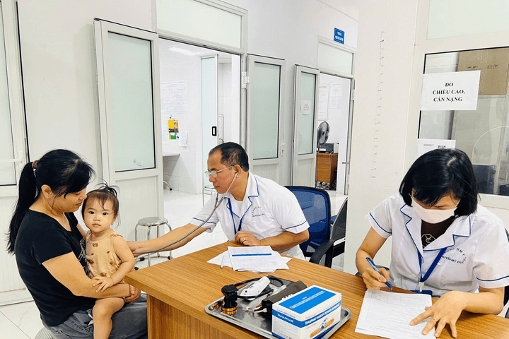 Xã Hồng Sơn đánh giá kết quả công tác khám sức khỏe định kỳ, sàng lọc miễn phí cho nhân dân