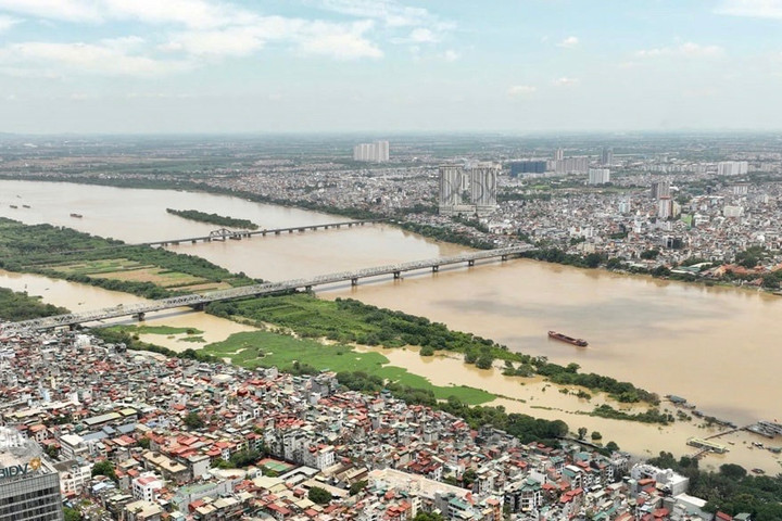 Hà Nội: Di dời nhà ở trong phạm vi bảo vệ đê cấp IV, V xong trước ngày 31-12-2030