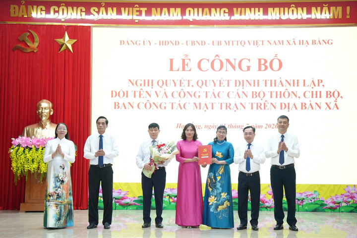 Xã Hạ Bằng kiện toàn tổ chức ở cơ sở sau sắp xếp
