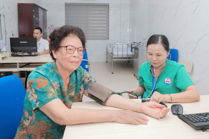 Đánh giá mô hình chăm sóc sức khỏe ban ngày cho người cao tuổi