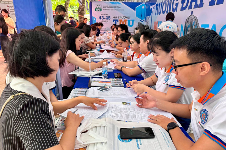 Tuyển sinh đại học 2026: Chuyên gia dự báo điểm chuẩn và “bật mí” chiến thuật đặt nguyện vọng