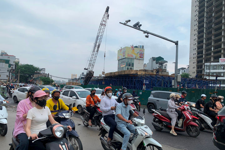 Hà Nội còn 42 vị trí rào chắn thi công công trình