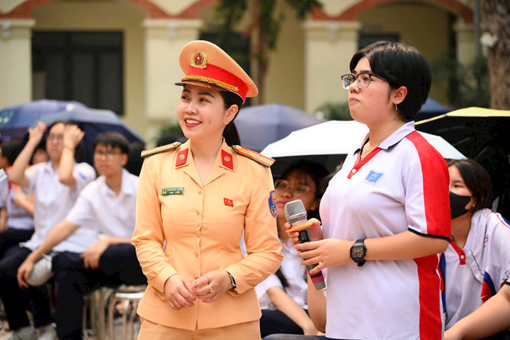 Cục CSGT lên tiếng về thông tin "người từ 16 tuổi đến dưới 18 tuổi đi mọi loại xe máy đều bị phạt"