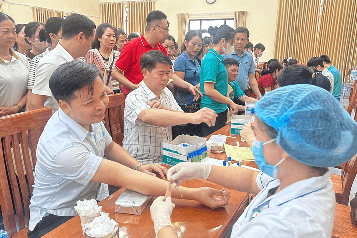 Xã Hồng Sơn: Tiếp nhận 426 đơn vị máu trong Ngày hội hiến máu tình nguyện đợt 1
