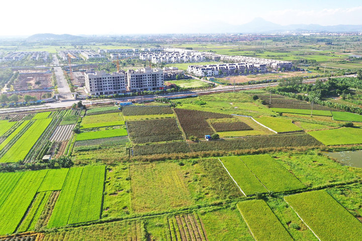Khơi thông nguồn lực từ tài nguyên đất đai
