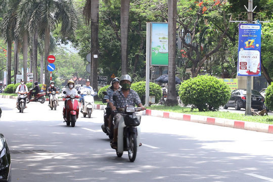 Hà Nội tăng nhiệt, chiều tối có lúc có mưa