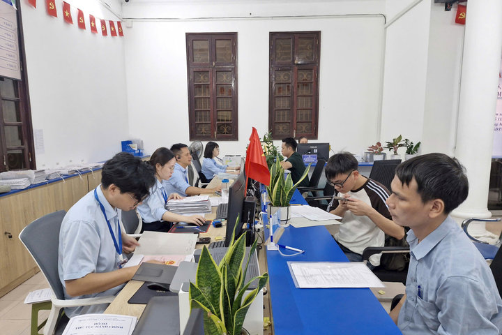 Hà Nội quy định rõ tiêu chuẩn, điều kiện và chỉ tiêu nâng bậc lương trước thời hạn