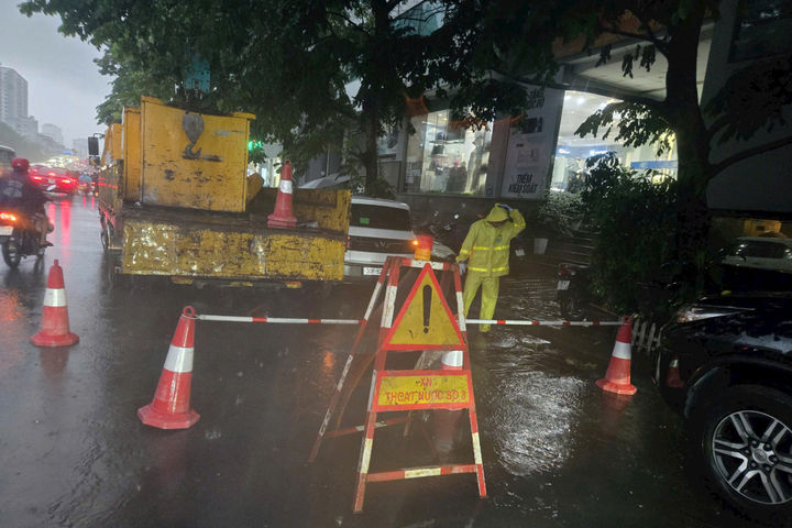 Hà Nội chủ động ứng phó mưa lớn, hạn chế úng ngập