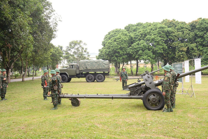 “Vượt nắng, thắng nóng”, làm chủ khí tài trên thao trường