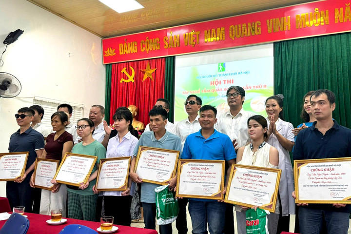 Tôn vinh nghị lực, tinh thần vượt khó của người khiếm thị