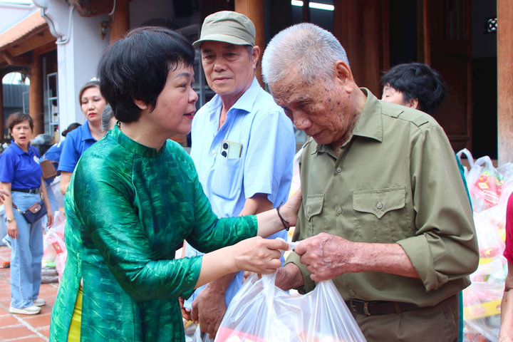 Tháng 7 tri ân người có công tại phường Giảng Võ