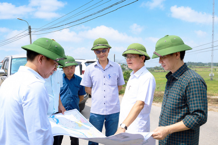 Cần giải pháp sát thực tế để ứng phó lũ rừng ngang