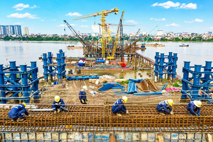 Tăng tốc thi công cầu Trần Hưng Đạo