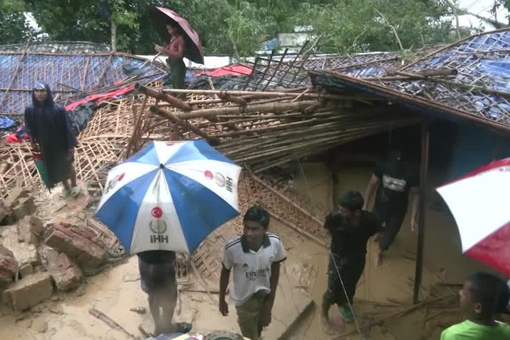 Bangladesh: Lũ lụt, sạt lở đất khiến ít nhất 44 người thiệt mạng, hơn một triệu người mắc kẹt