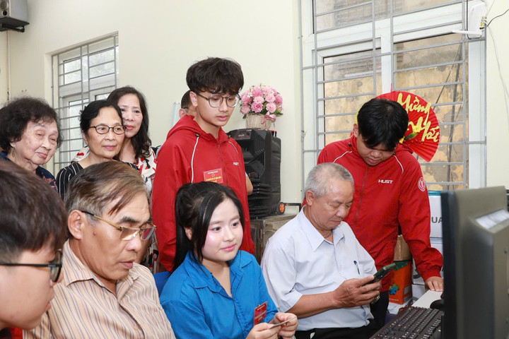 Phường Bạch Mai: Gần dân, sát dân, thông suốt từ cơ sở sau sắp xếp