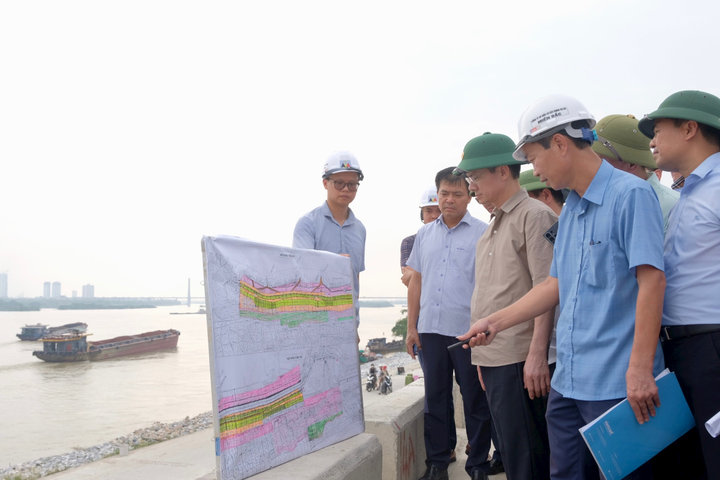 Hà Nội yêu cầu các xã, phường phải rõ phương án sơ tán người dân trong tình huống thiên tai khẩn cấp