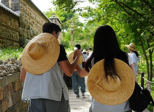 Hàn Quốc mai mối tại chùa, hơn 4.200 người tranh 20 suất tìm bạn đời