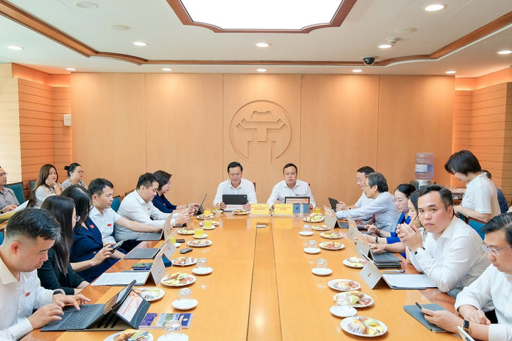 Tháo gỡ các điểm nghẽn về giải ngân đầu tư công, môi trường để tạo động lực tăng trưởng