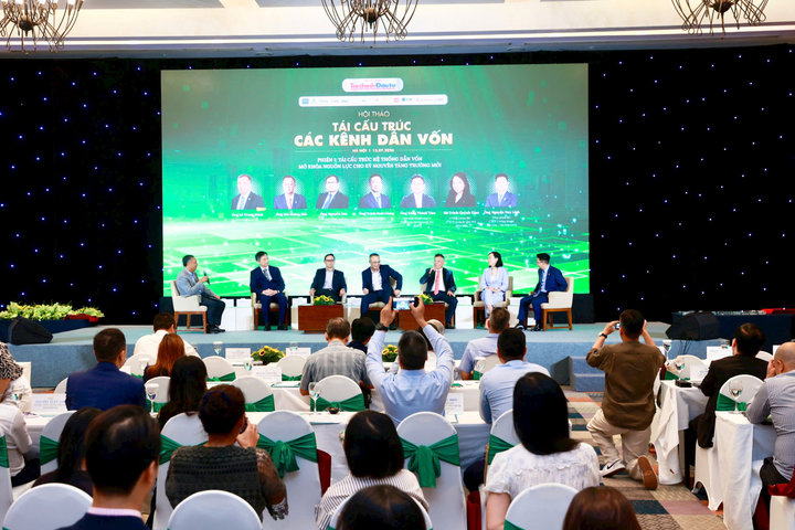 Tái cấu trúc các kênh dẫn vốn: Khắc phục lệch pha cơ cấu, khơi thông nguồn lực