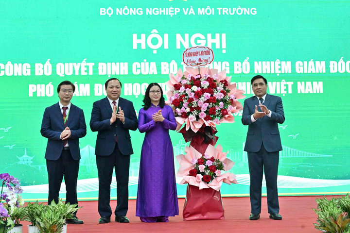 Công bố các quyết định bổ nhiệm lãnh đạo Học viện Nông nghiệp Việt Nam