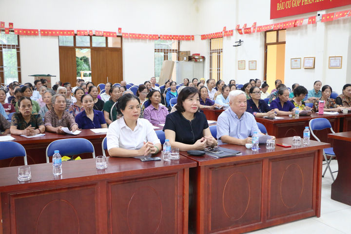 Tuyên truyền Luật Thủ đô 2026: Đưa chính sách đặc thù đến người nghèo, người yếu thế