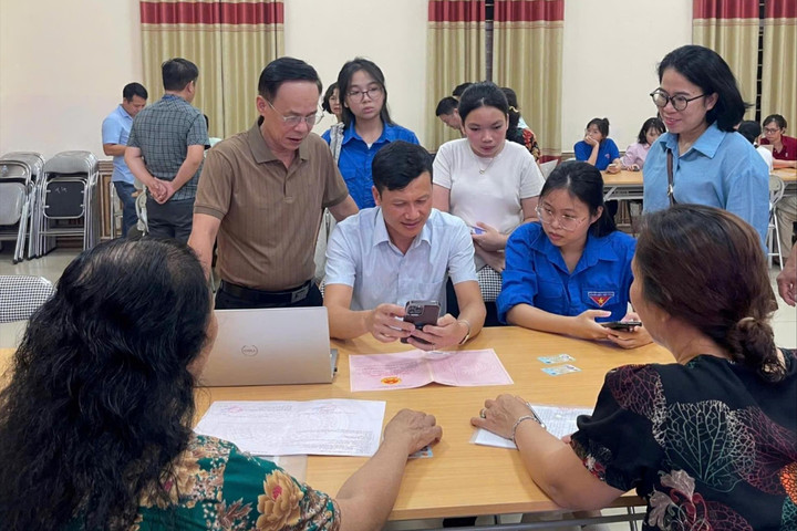 Phường Việt Hưng: "Đi từng ngõ, gõ từng nhà" làm sạch dữ liệu đất đai