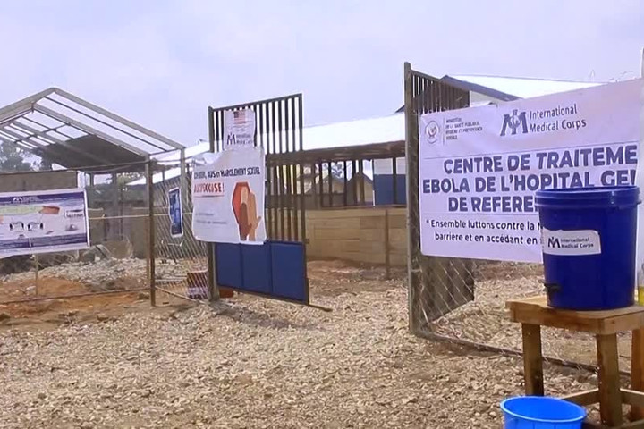 Congo đối mặt nguy cơ dịch Ebola lan rộng do hoạt động mai táng