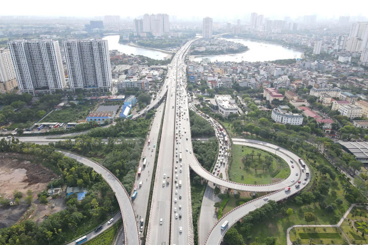 Khai thác hiệu quả hạ tầng: "Chìa khóa" giảm ùn tắc giao thông