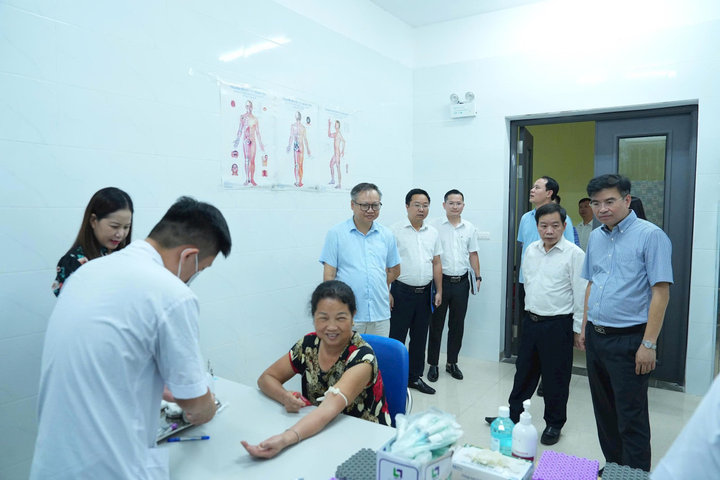 Xã Gia Lâm: Khám sức khỏe định kỳ miễn phí cho người dân