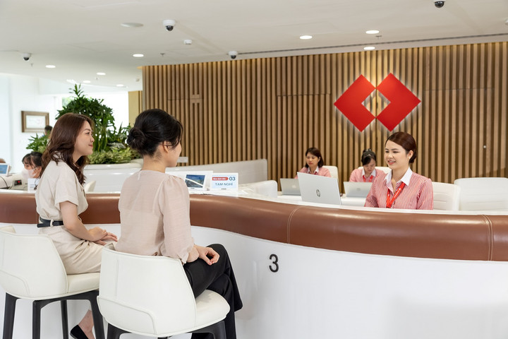 Tăng trưởng nửa năm 22,5%, Techcombank đạt lợi nhuận quý II cao nhất từ trước tới nay