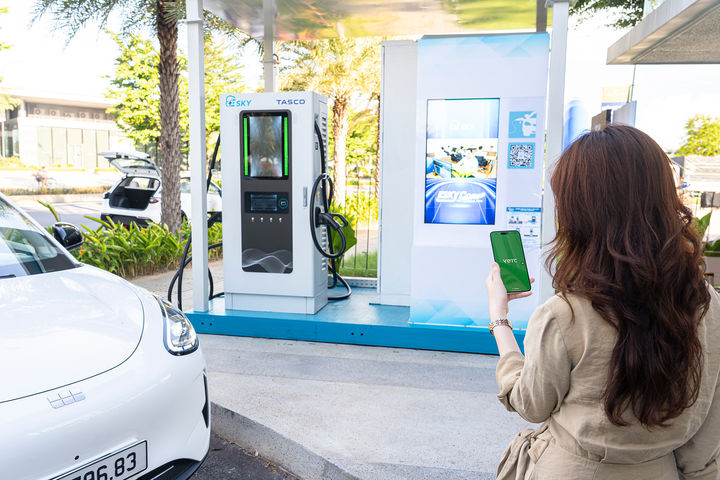 Hạ tầng sạc xe điện "mở" tại Việt Nam ngày càng phủ rộng