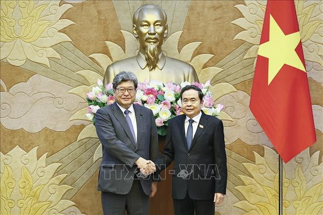 Chủ tịch Quốc hội Trần Thanh Mẫn tiếp Quyền Tổng Thư ký Đảng Dân chủ Tự do Nhật Bản