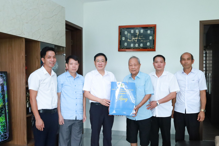 Xã Suối Hai tri ân người có công nhân Ngày Thương binh - Liệt sĩ