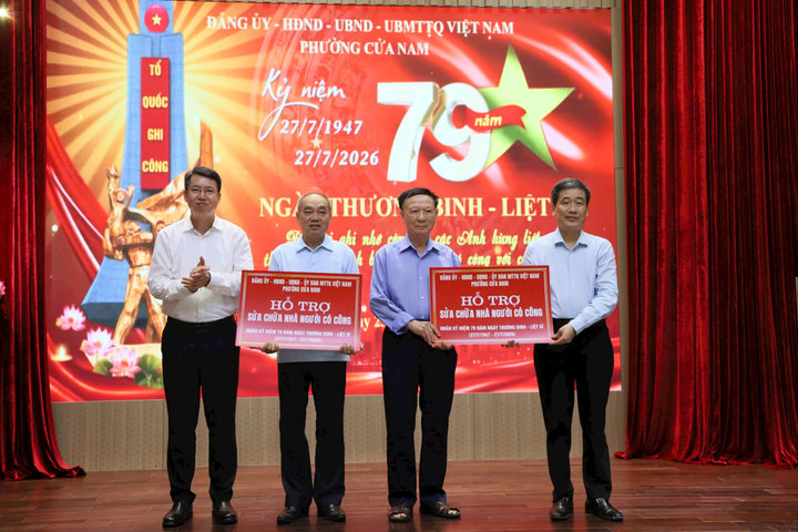 Phường Cửa Nam gặp mặt, tri ân các gia đình chính sách, người có công