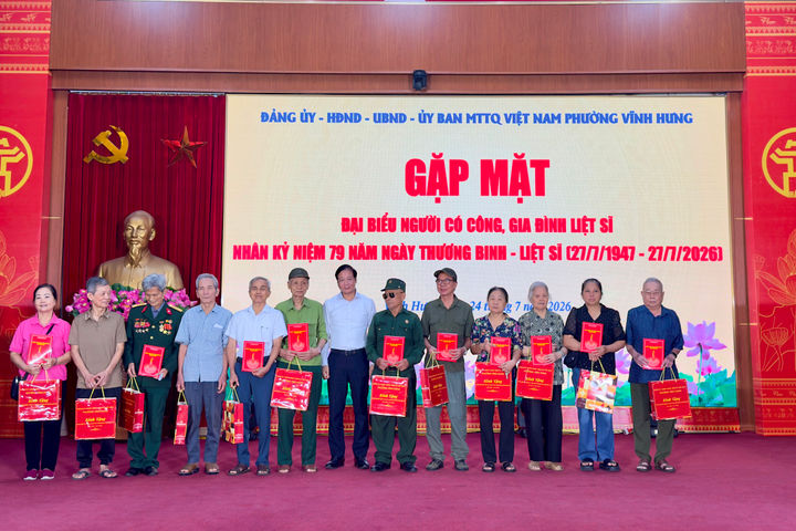 Phường Vĩnh Hưng gặp mặt người có công nhân kỷ niệm 79 năm Ngày Thương binh - Liệt sĩ