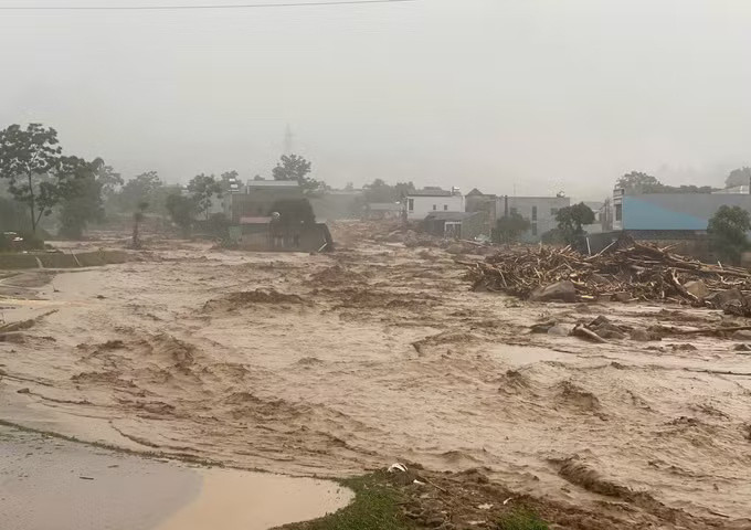 Bộ Giáo dục và Đào tạo yêu cầu các cơ sở giáo dục chủ động ứng phó mưa lũ, sạt lở đất