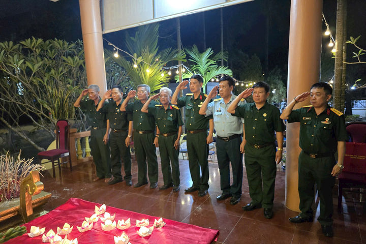 Phường Thượng Cát thắp sáng những ngọn nến tri ân