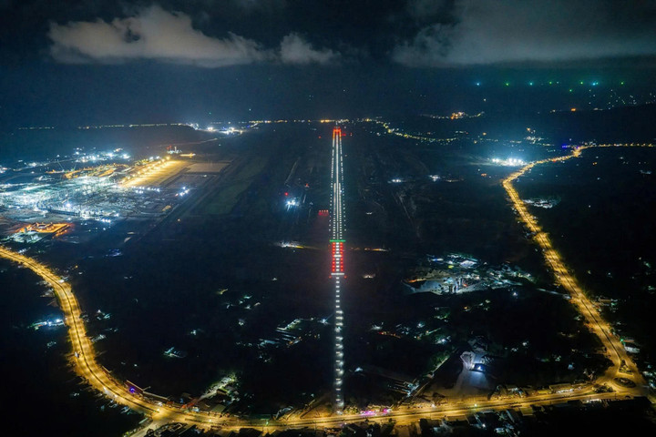 Đường cất hạ cánh dài 3.300m tại sân bay Phú Quốc sẵn sàng đón chuyến bay hiệu chuẩn