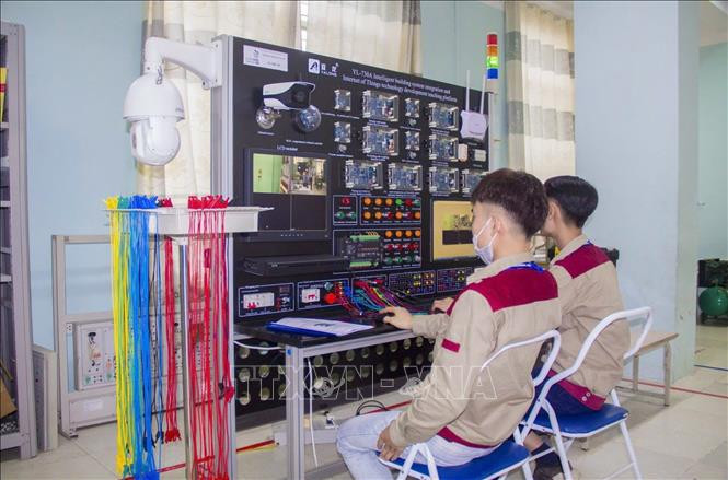 Đề xuất tăng mức trợ cấp cho người học đại học, giáo dục nghề nghiệp theo mức lương cơ sở