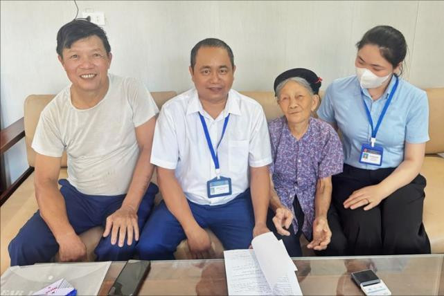 Cán bộ hành chính công: Khi lòng biết ơn hòa cùng tinh thần phục vụ nghĩa tình