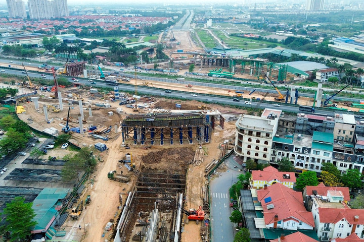 Điều chỉnh tổ chức giao thông phục vụ thi công nút giao Vành đai 3,5 với Đại lộ Thăng Long