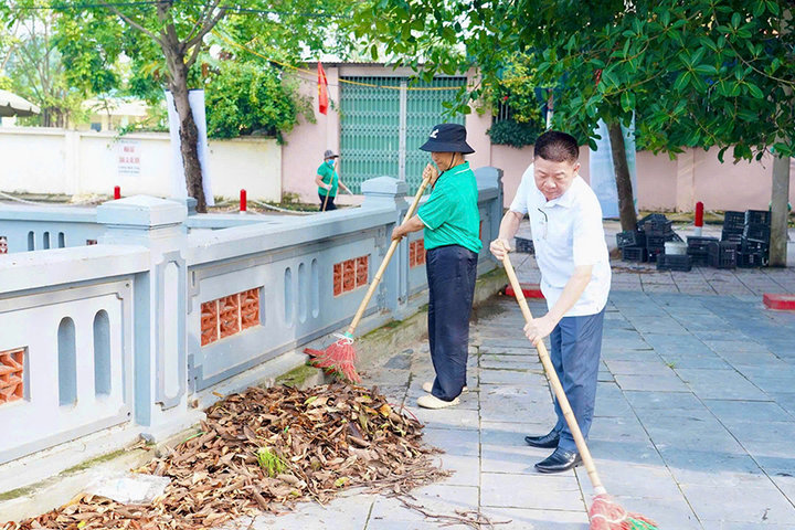 Nông dân ​xã Yên Lãng tích cực bảo vệ môi trường